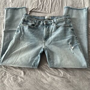 Kenzie Vintage Luxe Light Wash Raw Hem Cropped Jeans